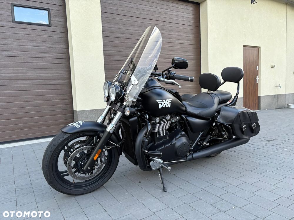 Triumph Thunderbird - 2