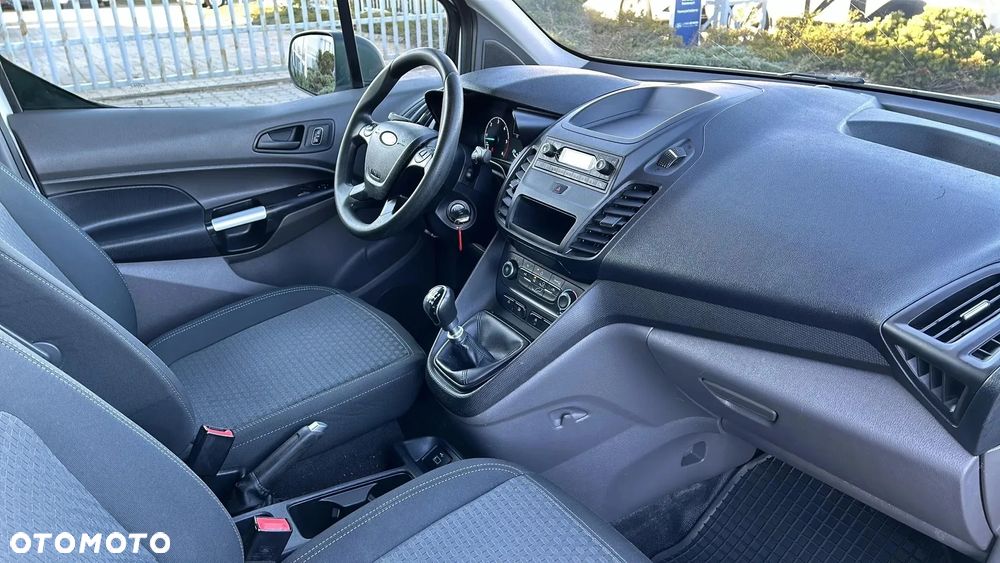 Ford Transit Connect - 17