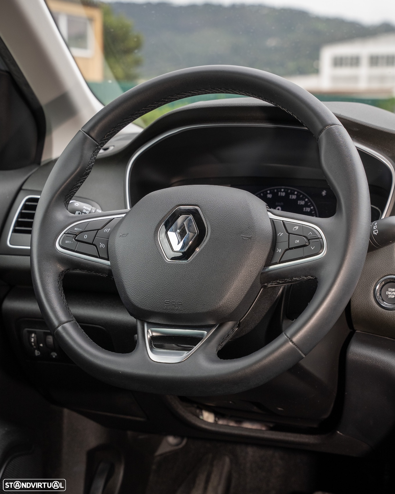 Renault Mégane TCe 140 GPF EDC TECHNO - 19