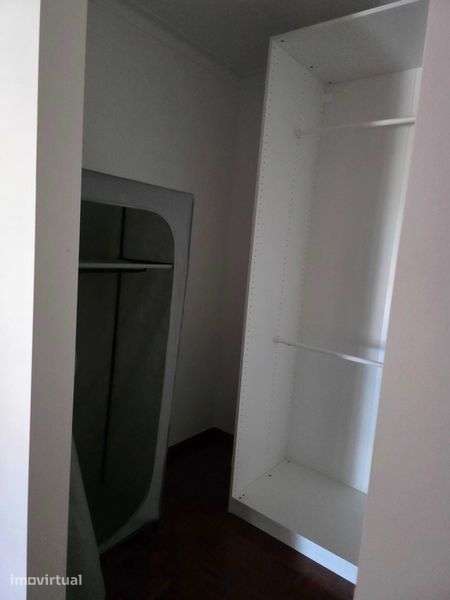 Alugo t2 em marvila - Grande imagem: 4/10