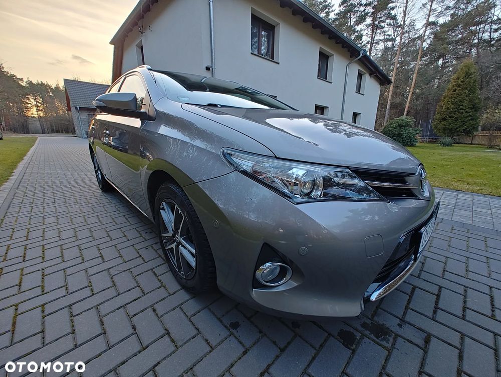 Toyota Auris 1.6 Prestige - 3