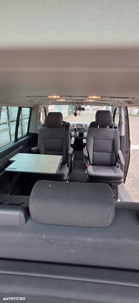 Volkswagen Multivan - 10