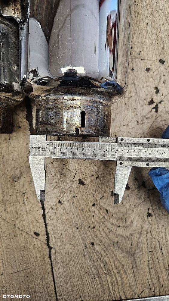 Tłumiki Harley Davidson V-Rod - 16