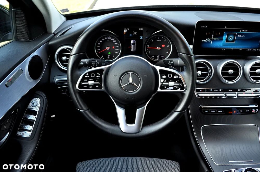 Mercedes-Benz Klasa C 220 d 9G-TRONIC AMG Line - 25