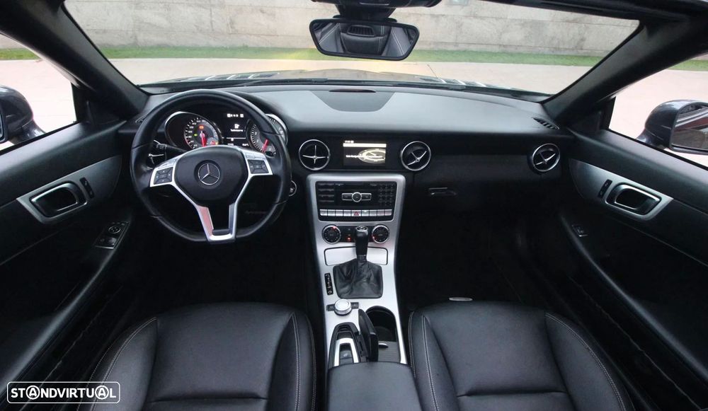 Mercedes-Benz SLK 200 (BlueEFFICIENCY) 7G-TRONIC - 18