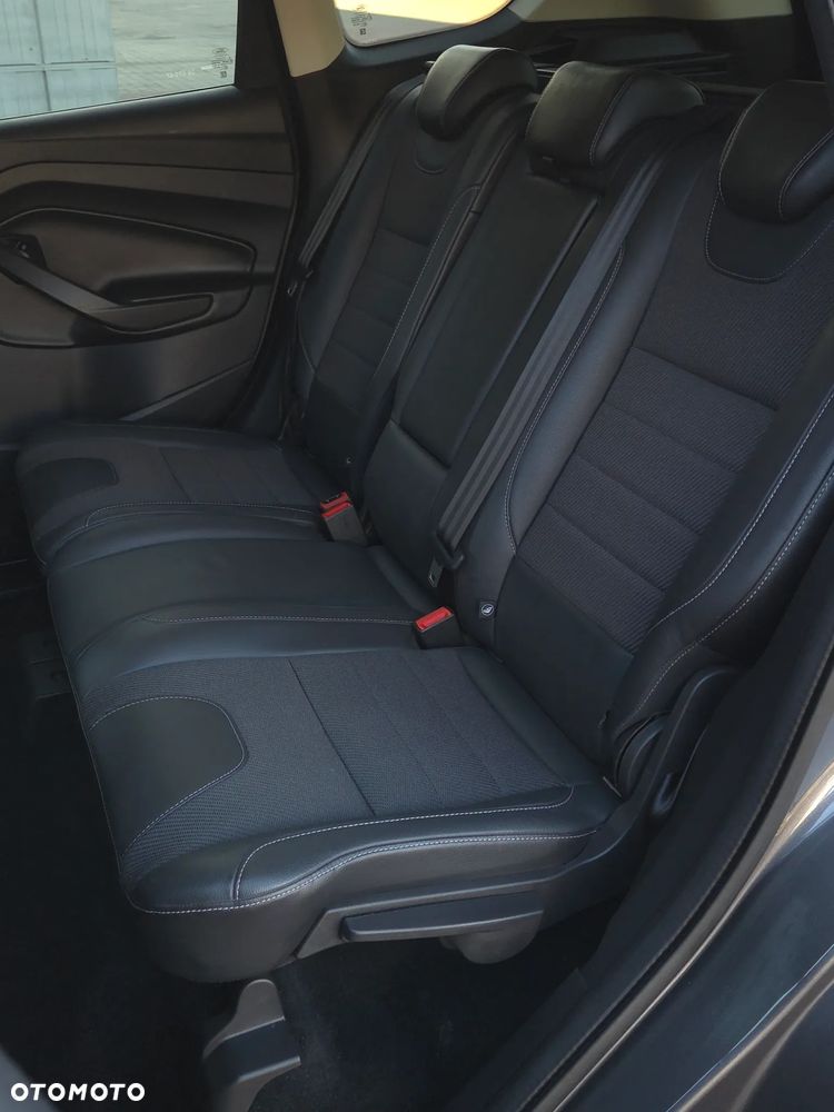 Ford Kuga 2.0 TDCi 4x2 Titanium - 18