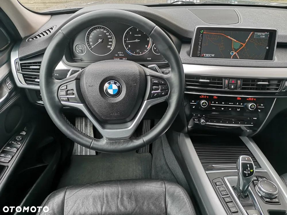 BMW X5 xDrive30d - 17