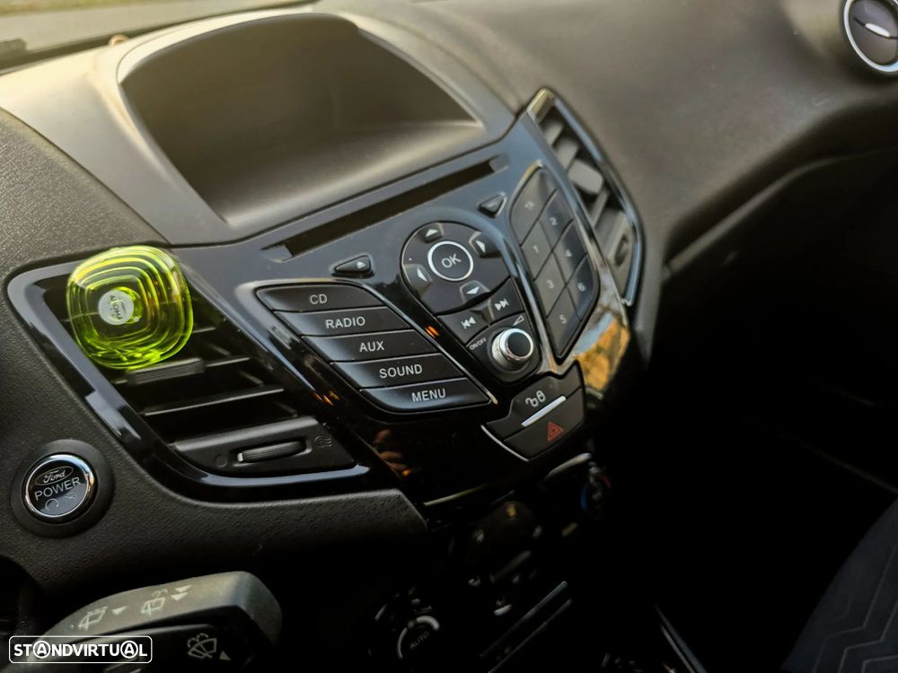 Ford Fiesta 1.0 Ti-VCT Titanium - 13