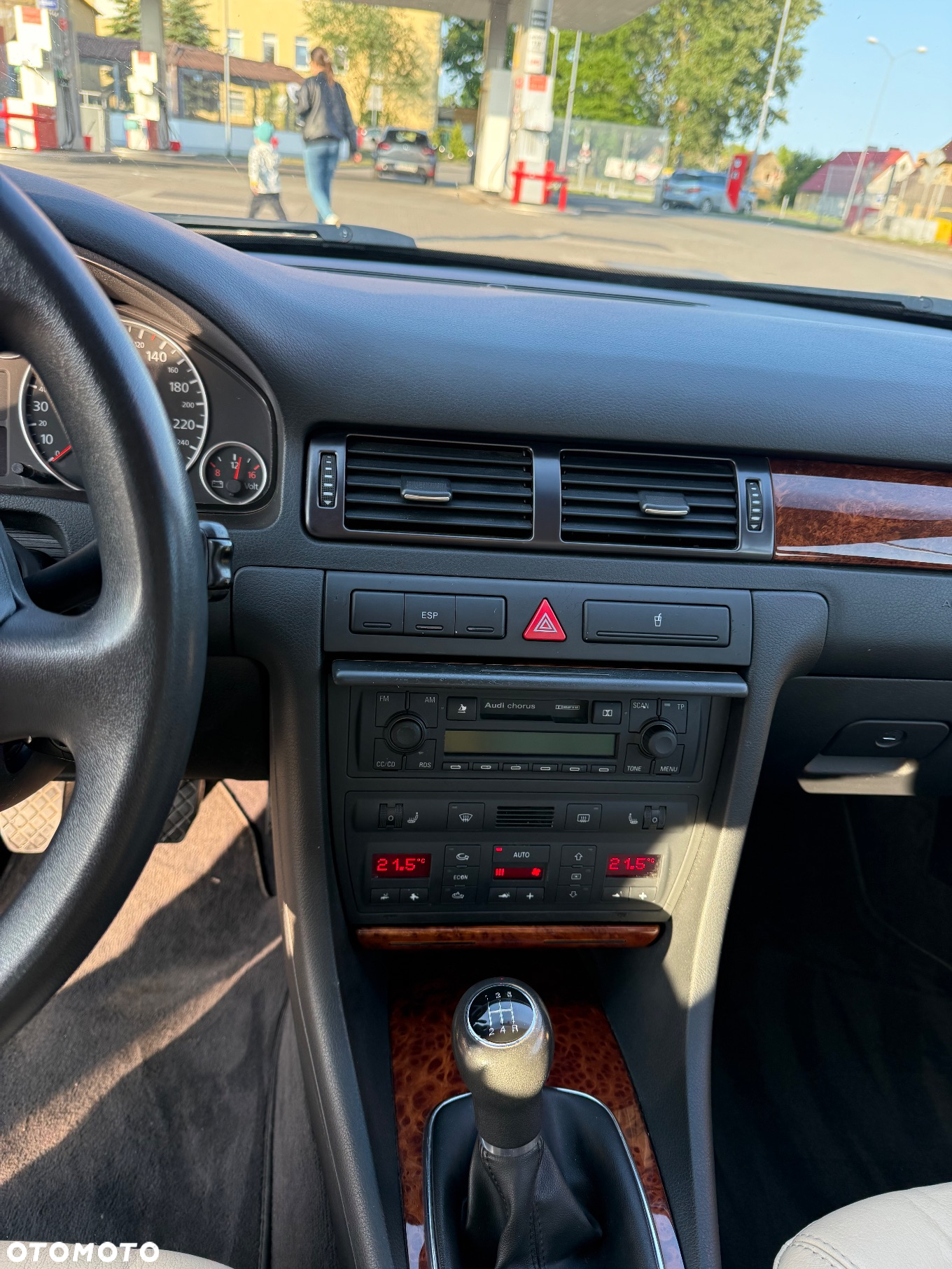 Audi A6 Avant 2.4 - 25
