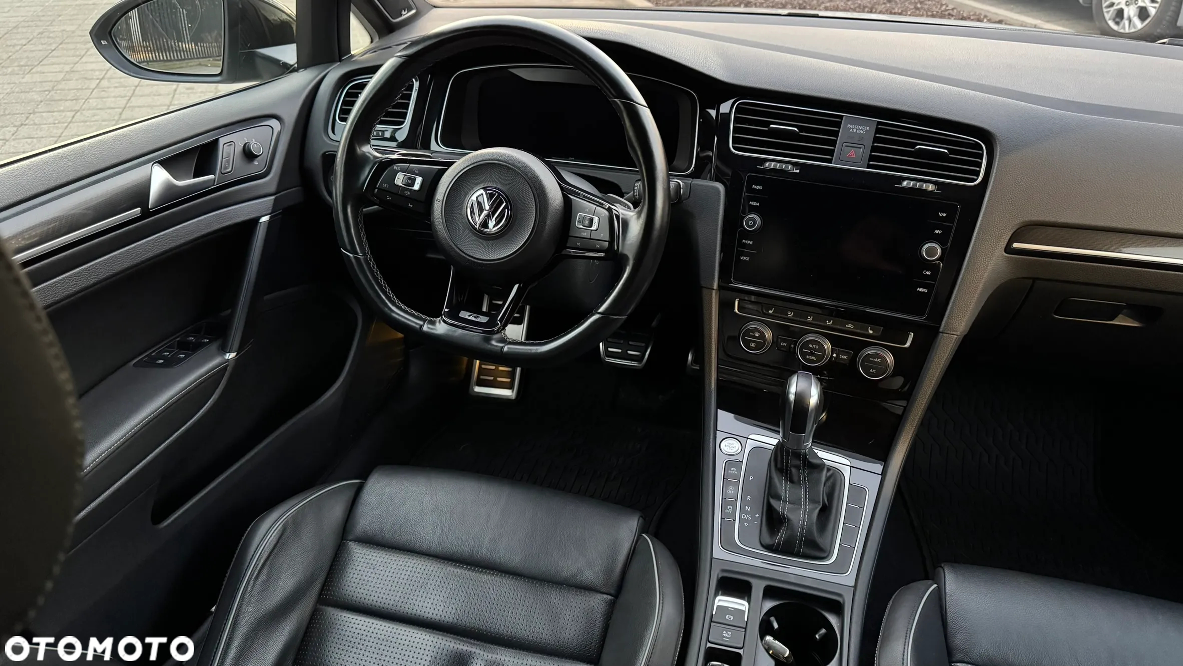 Volkswagen Golf VII 2.0 TSI 4Mot R DSG - 26