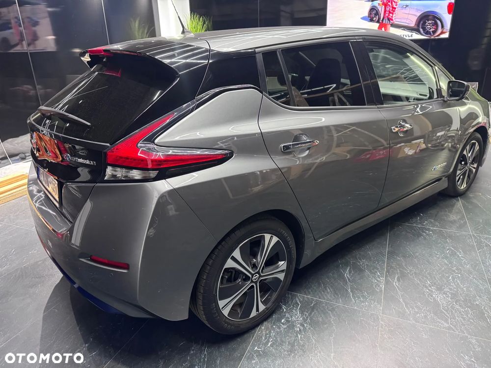 Nissan Leaf 40 kWh Tekna - 19