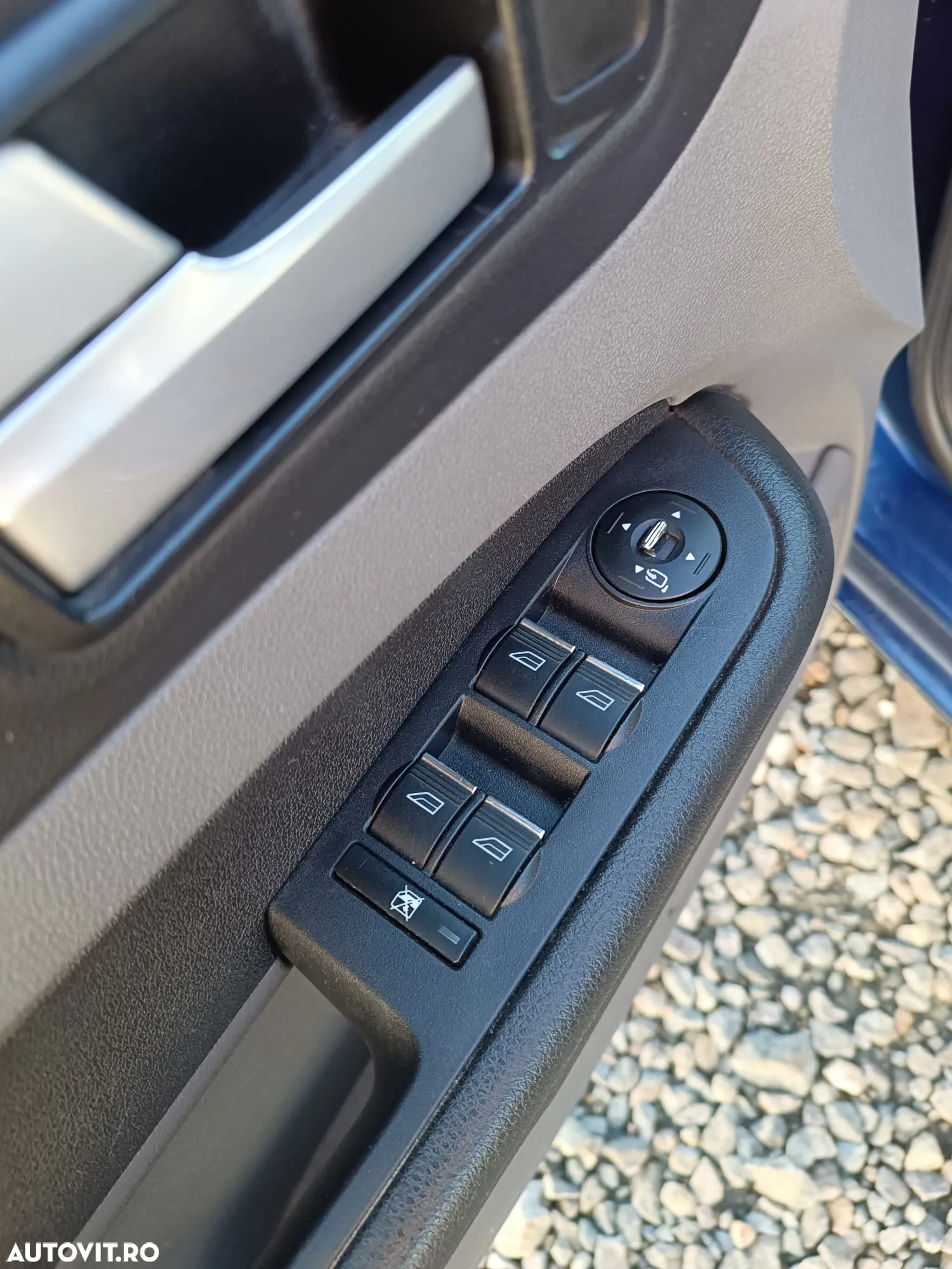 Ford Focus Turnier 1.6 TDCi DPF Ambiente - 12
