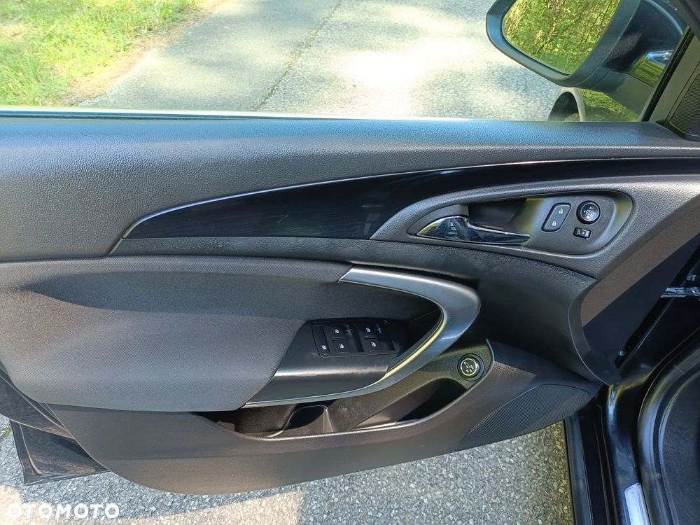 Opel Insignia 2.0 CDTI Cosmo S&S - 10