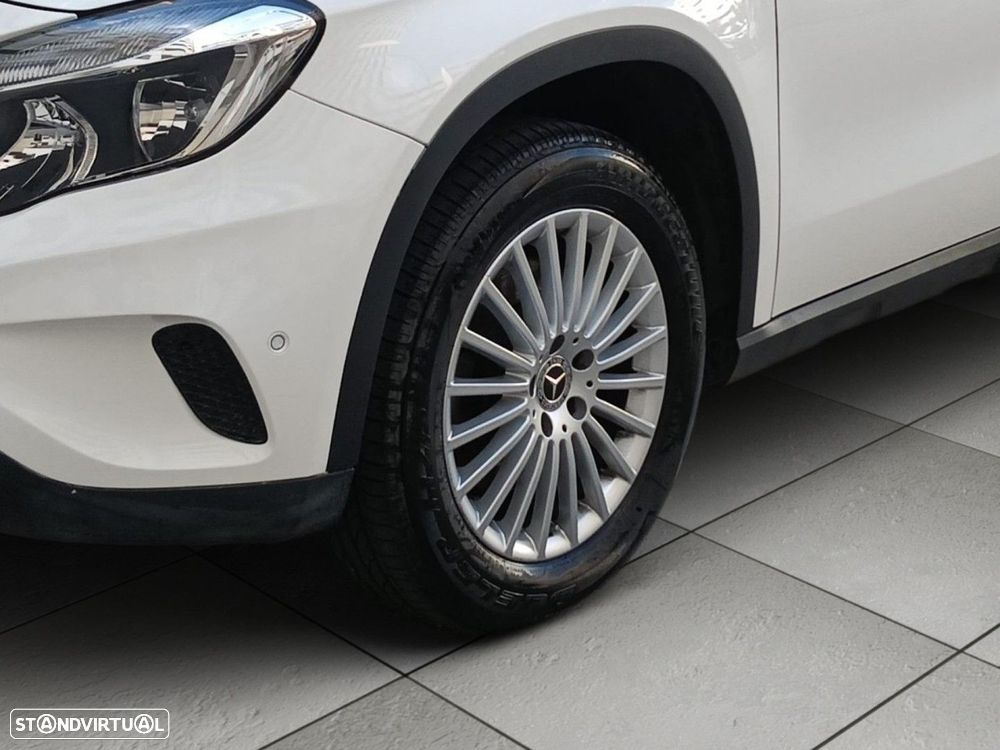 Mercedes-Benz GLA 220 4Matic 7G-DCT Style - 26