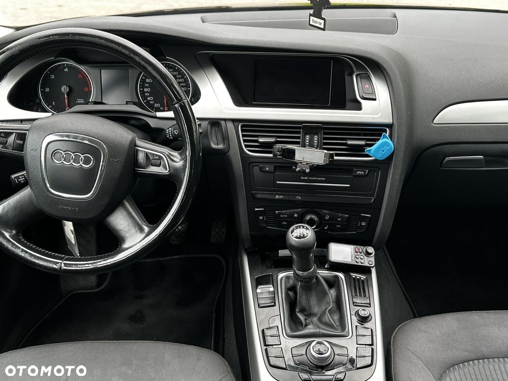 Audi A4 Avant - 14