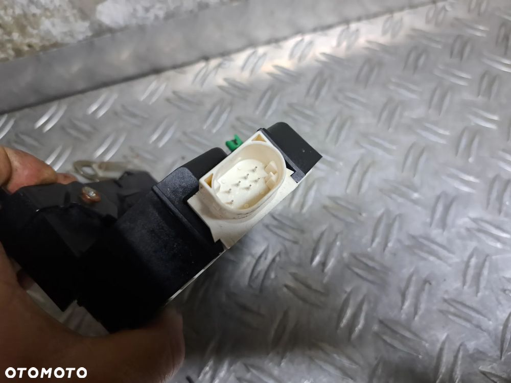 Zamek Prawy Mini Cooper  R50 R52 R53 R56 EUROPA - 3