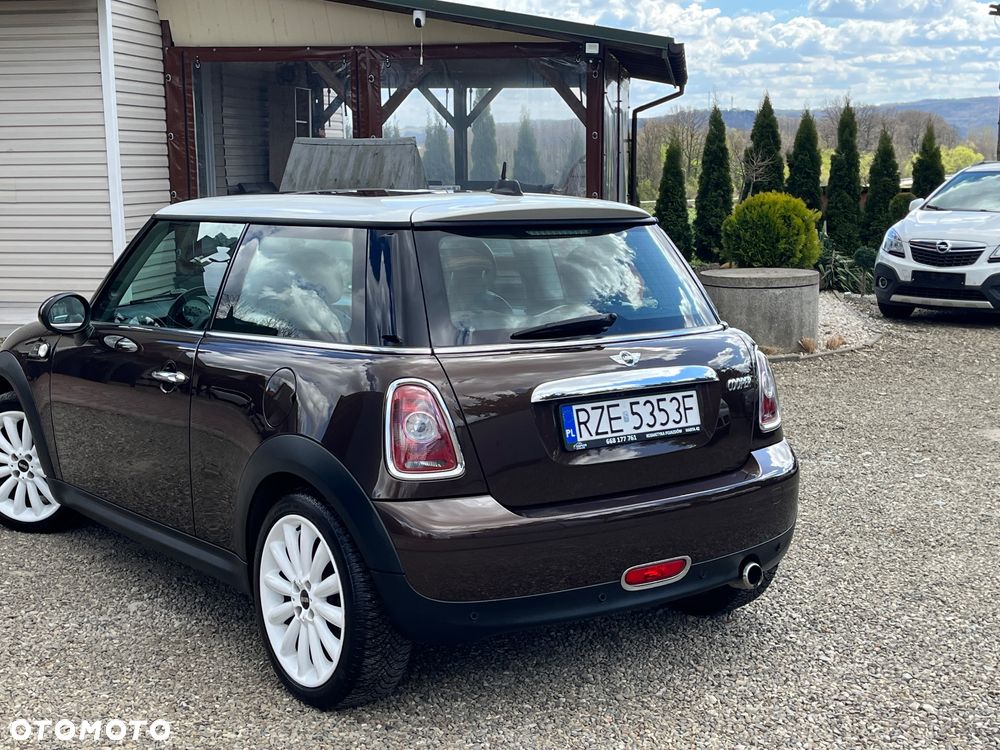 MINI Cooper 50 Mayfair - 19