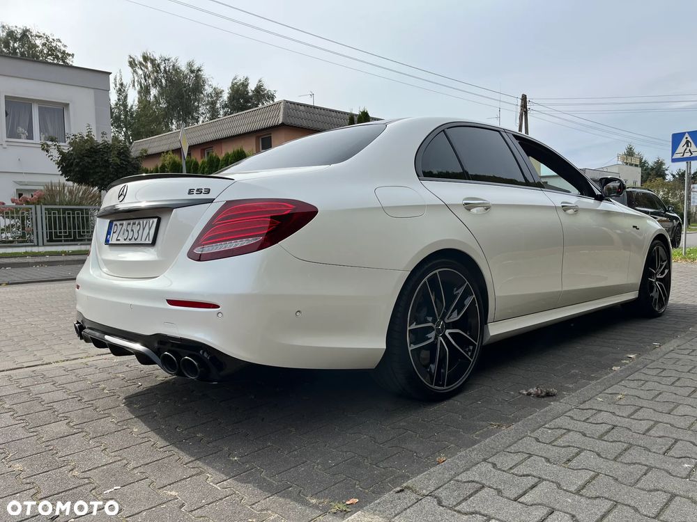 Mercedes-Benz Klasa E AMG 53 4-Matic+ - 11