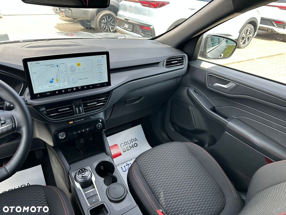 Ford Kuga - 12