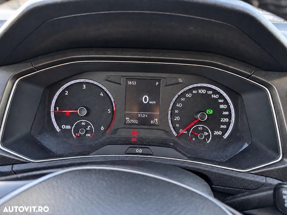 Volkswagen T-Roc 2.0 TDI DSG Design - 13