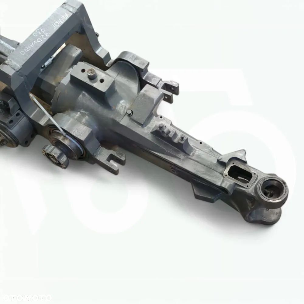 Mocowanie OŚ PRZEDNIA H816301050021 Fendt 930 Vario - 11