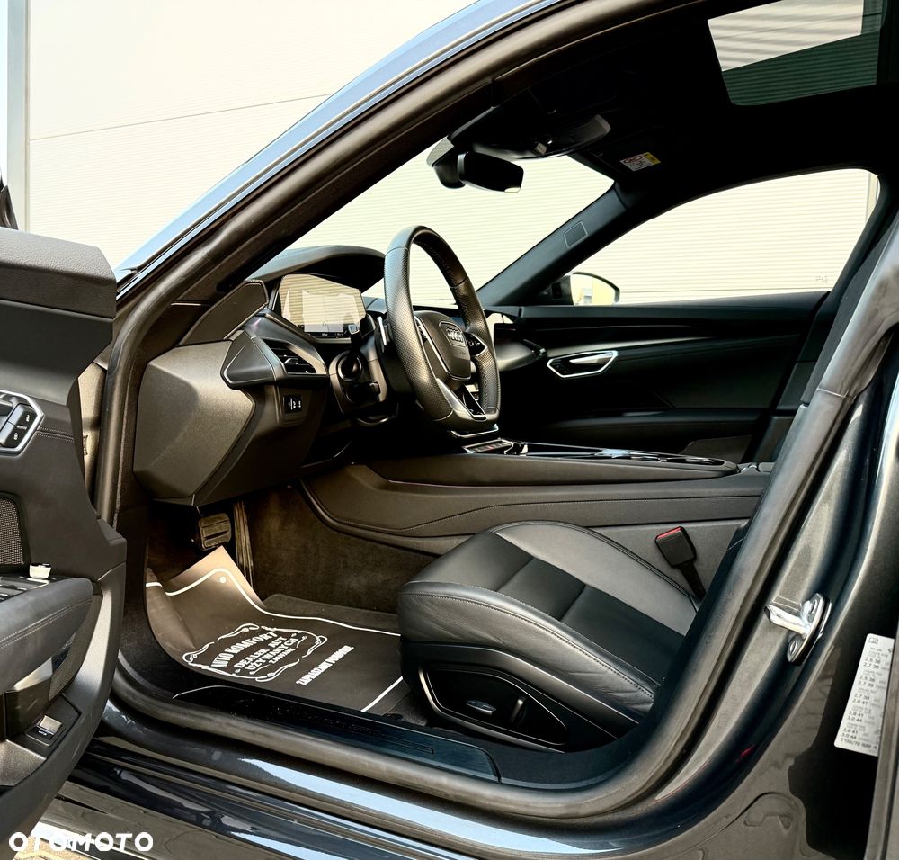Audi e-tron GT 60 93kWh Quattro - 22