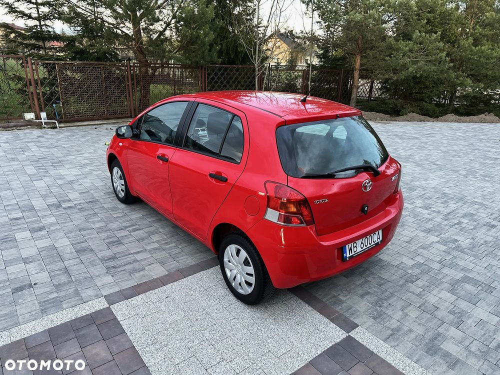 Toyota Yaris 1.0 Terra A/C - 3