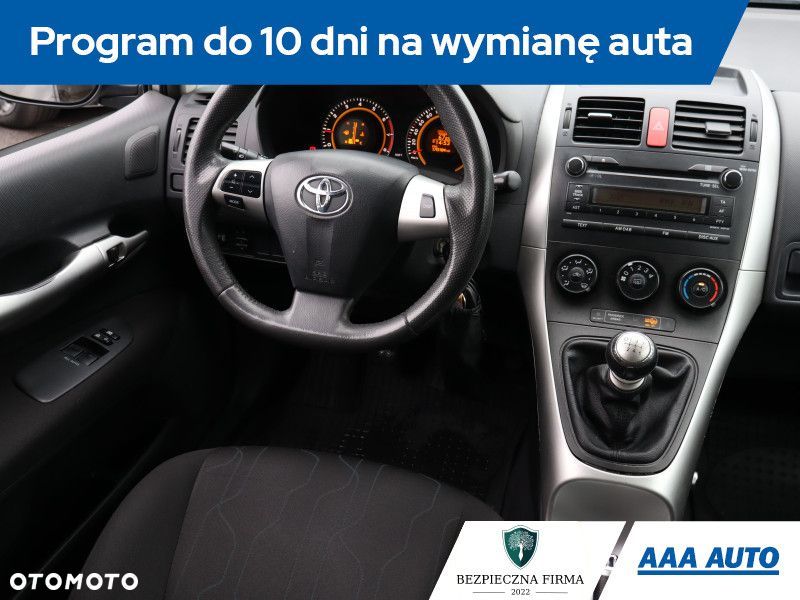 Toyota Auris - 8