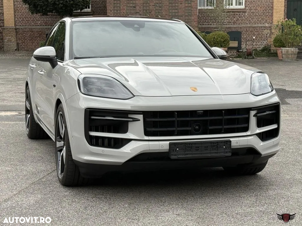 Porsche Cayenne Coupe E-Hybrid Tiptronic S - 9