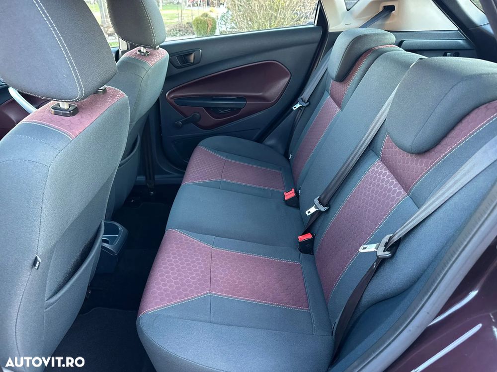 Ford Fiesta 1.4i Trend - 30