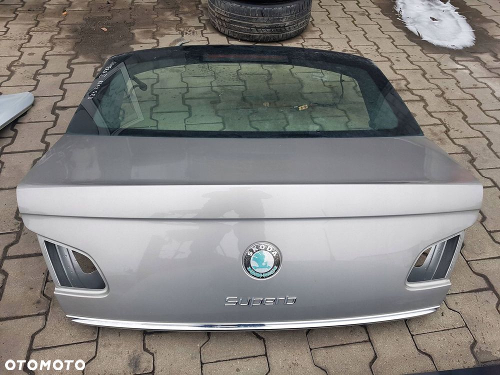 SKODA SUPERB 2 II 3T 08-12r SEDAN KLAPA BAGAŻNIKA TYŁ TYLNA 9202