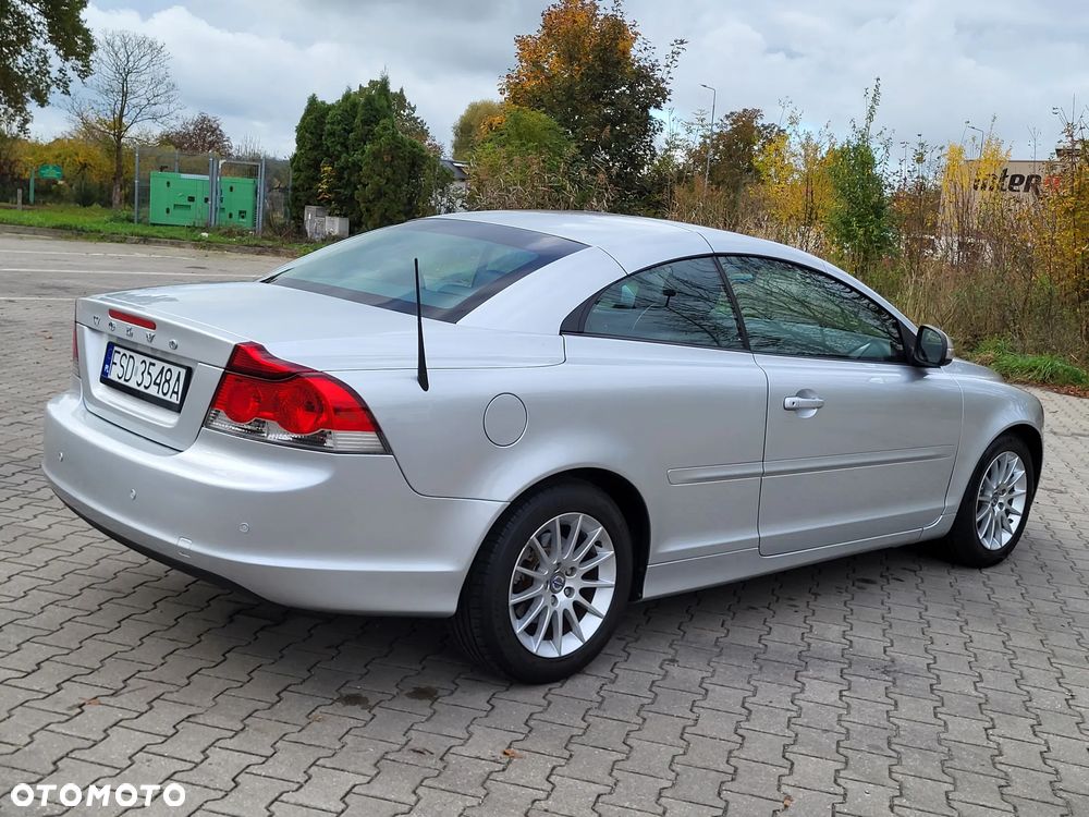 Volvo C70 2.0D Momentum - 12