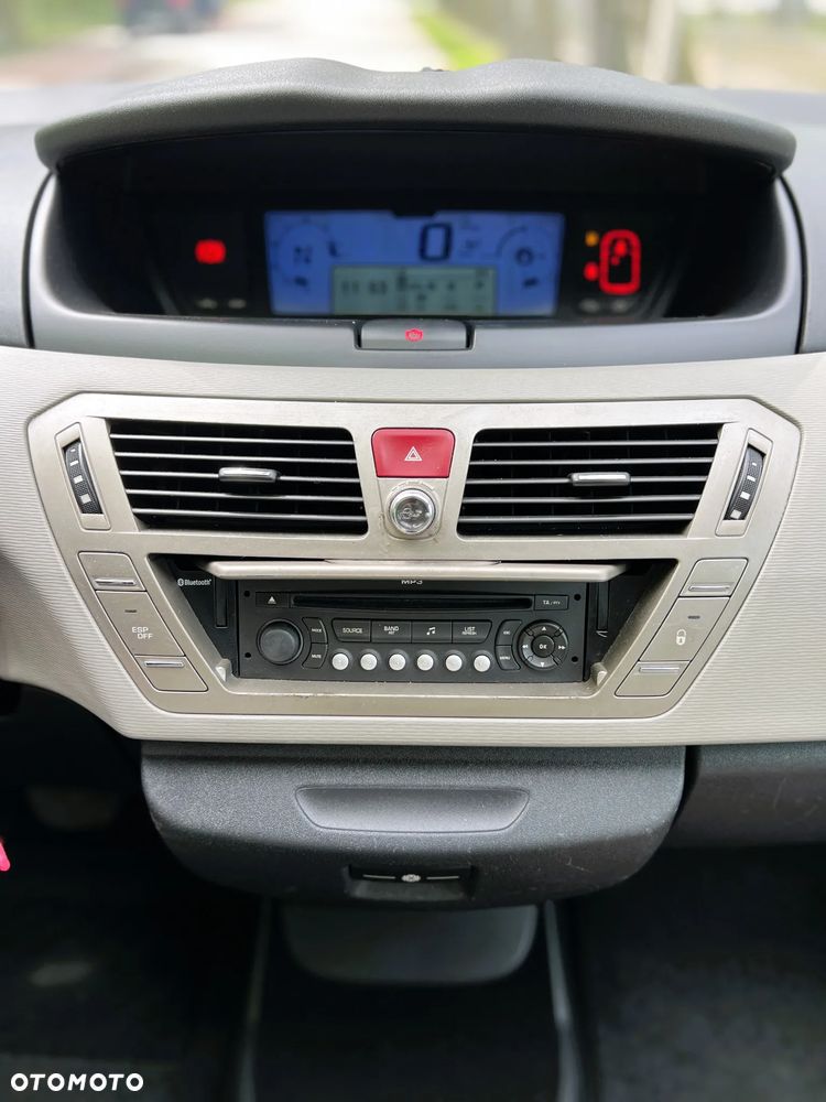 Citroën C4 Picasso - 23