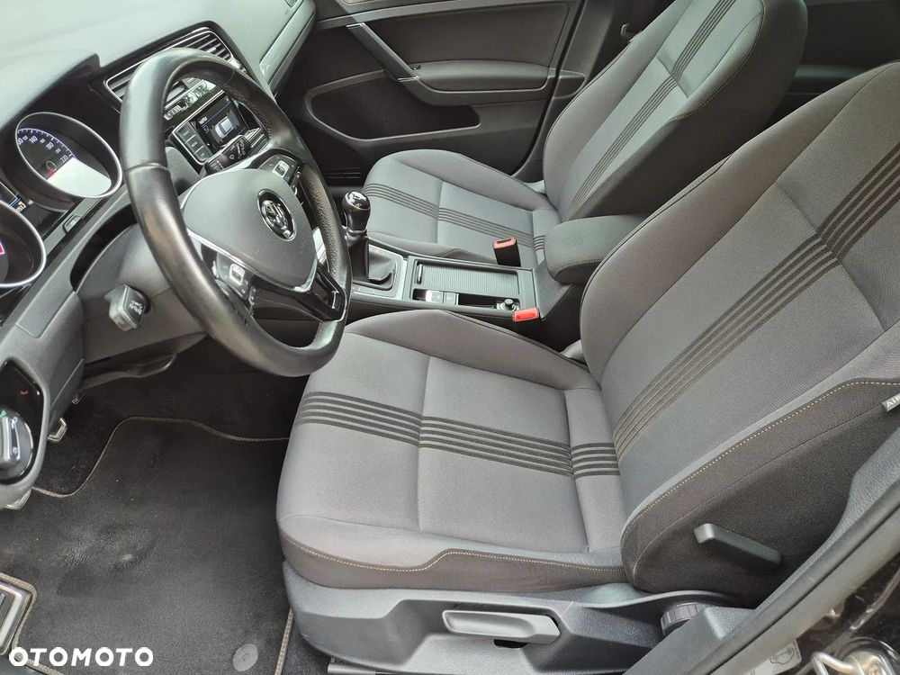 Volkswagen Golf 1.6 TDI BlueMotion Technology Allstar - 15