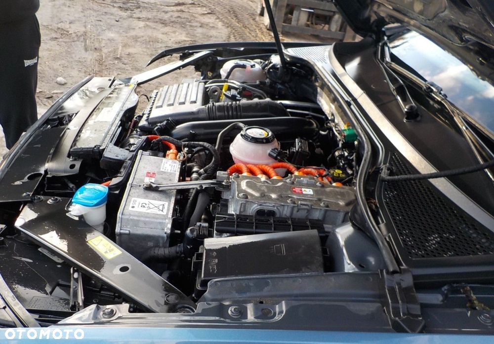 Volkswagen Passat - 9