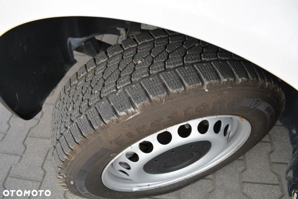 Volkswagen TRANSPORTER T5 LIFT - 32