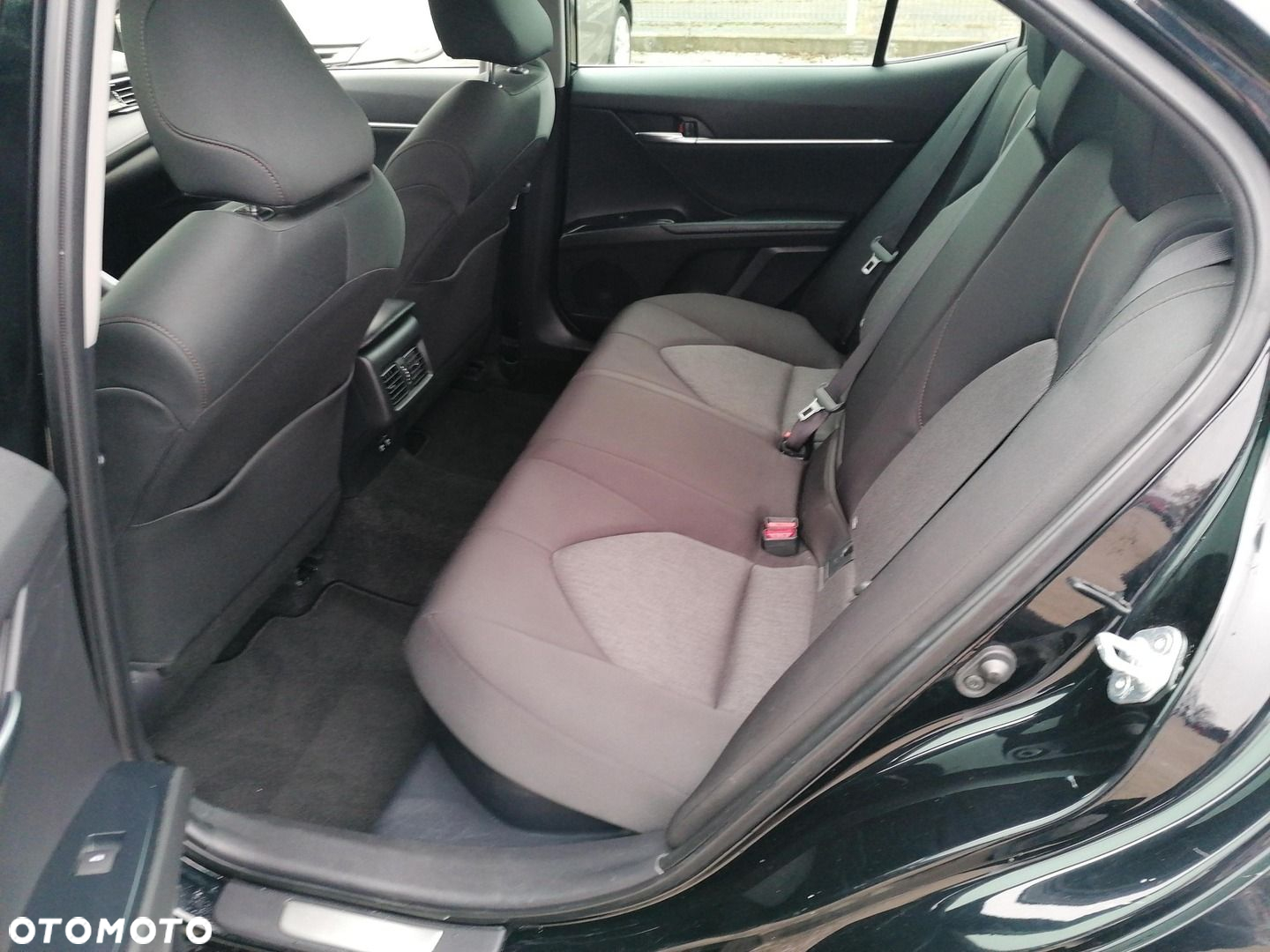 Toyota Camry - 9