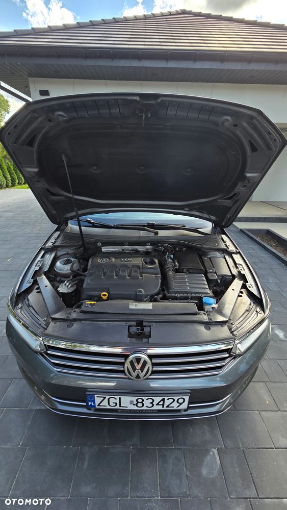 Volkswagen Passat 2.0 TDI BMT Highline - 25