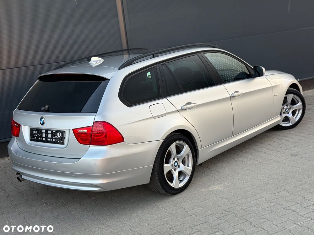 BMW Seria 3 318d DPF - 12