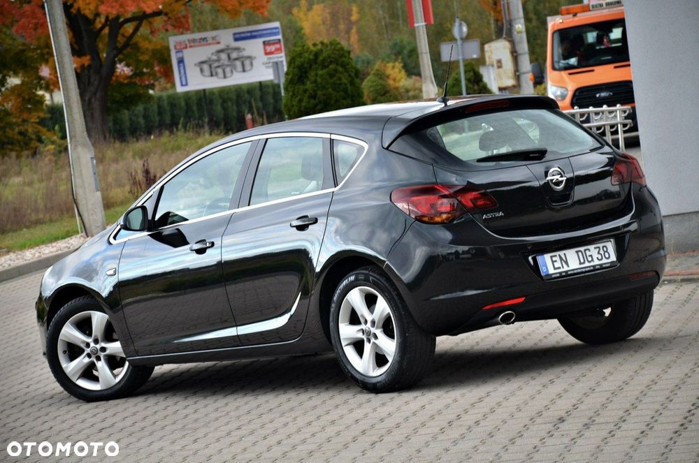 Opel Astra - 14