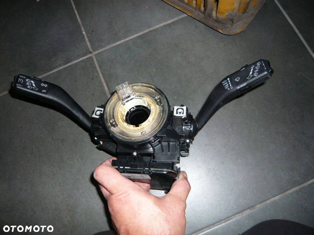 przełącznik zespolony taśma airbag 1k0953503fn vw golf v - 1