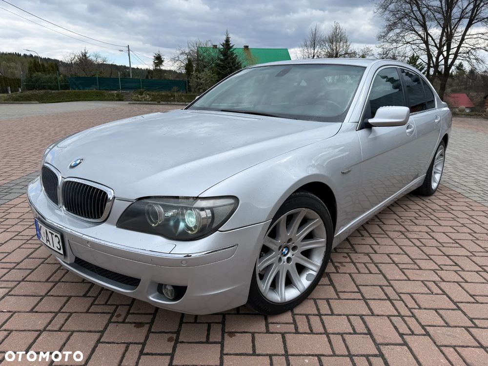 BMW Seria 7 750Li - 1