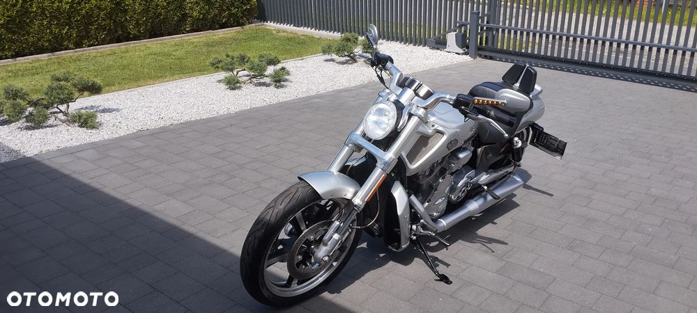 Harley-Davidson V-Rod Muscle - 24