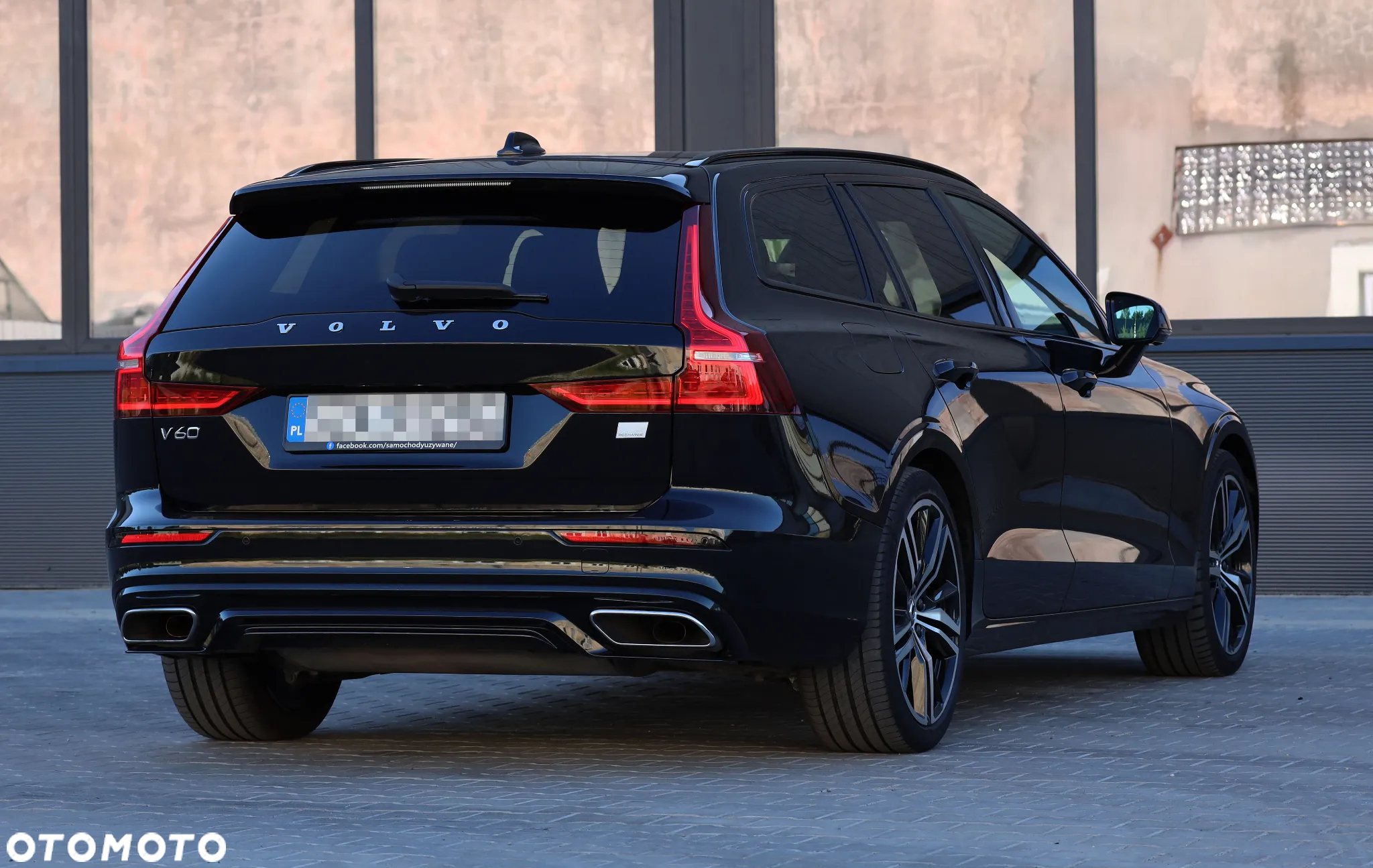 Volvo V60 T6 AWD Recharge Geartronic RDesign - 39