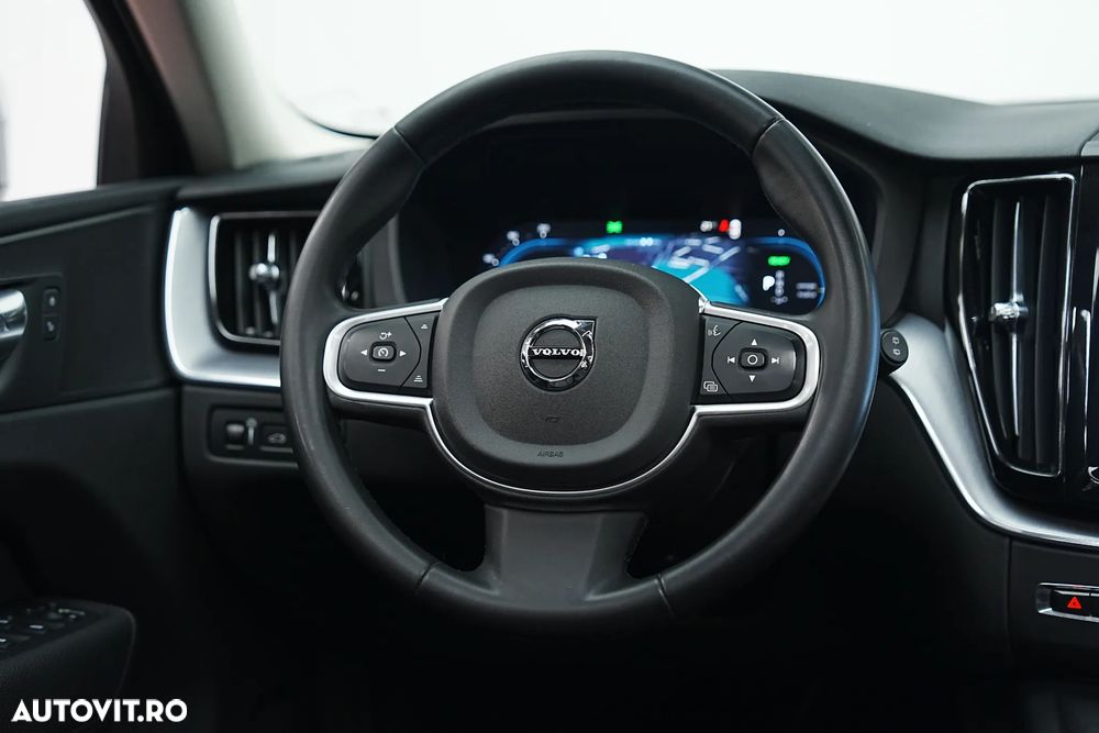 Volvo XC 60 Recharge T6 Twin Engine eAWD Inscription Expression - 18