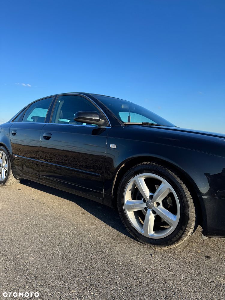 Audi A4 Limousine - 7
