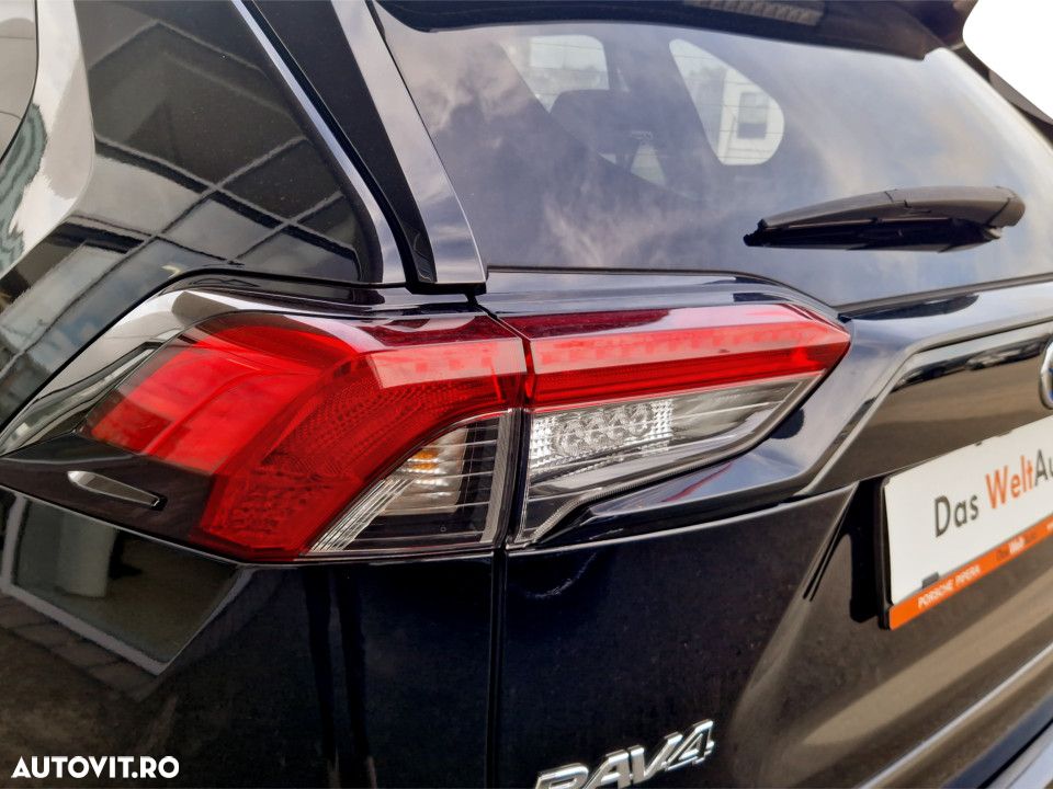 Toyota RAV4 - 11
