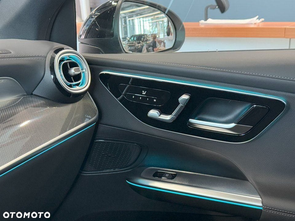 Mercedes-Benz GLC - 16