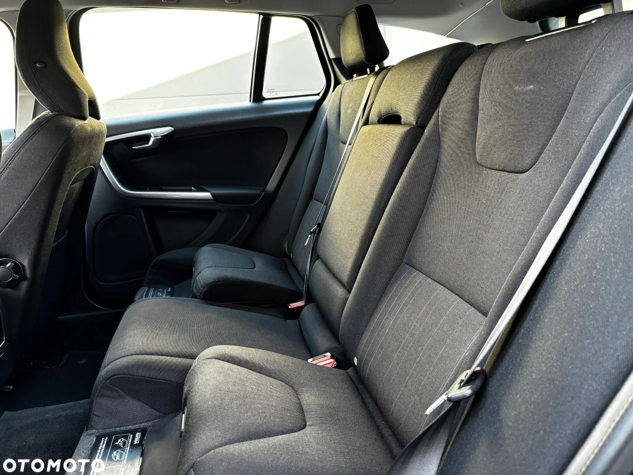 Volvo V60 D2 Momentum - 17