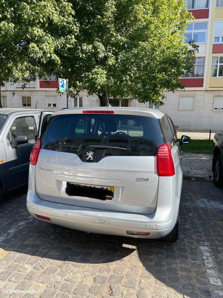 Peugeot 5008 1.6 HDi Executive CMP6 - 8